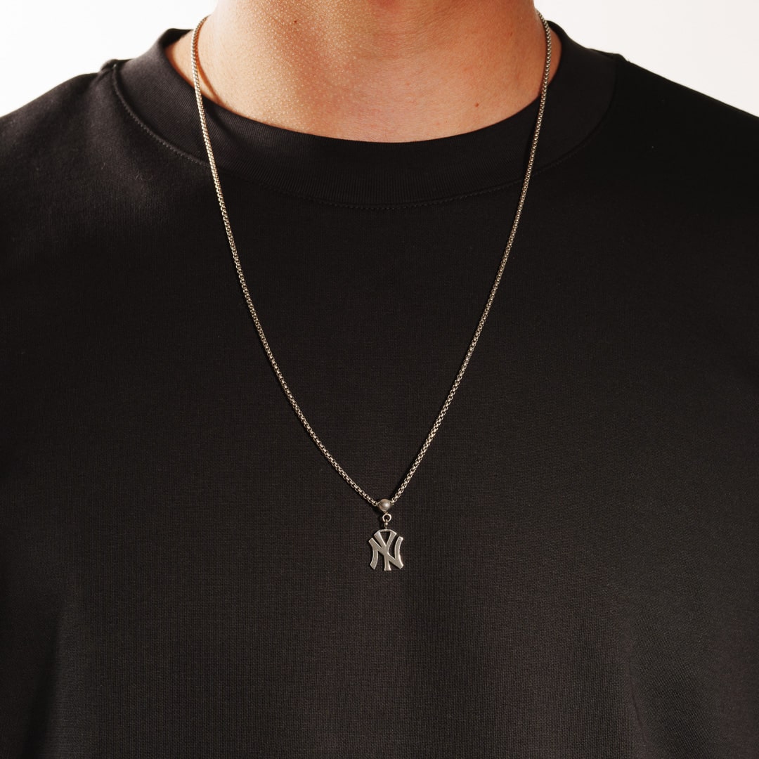 Box Chain New York Necklace