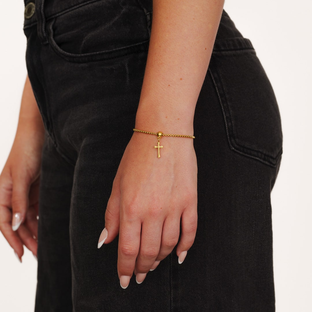Box Chain Cross Bracelet